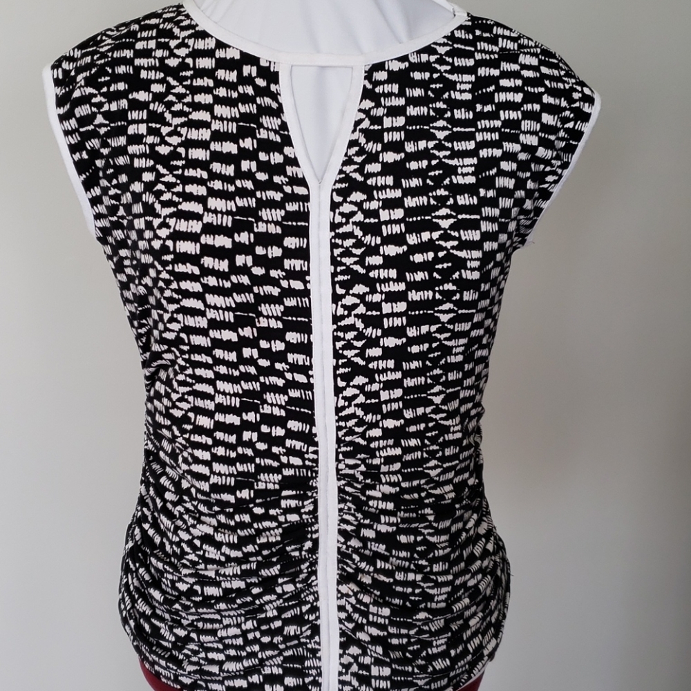 Vince Camuto Rushed Blouse with White Center Trim